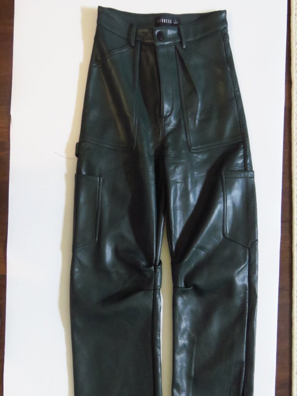 Lioness Miami Vice PU Pants in moss green